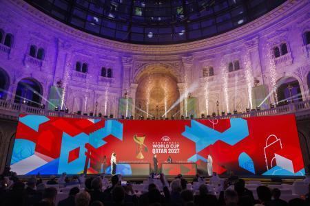 　バスケットボール男子Ｗ杯、アジア１次予選の組み合わせ抽選会場＝１３日、ドーハ（ゲッティ＝共同）