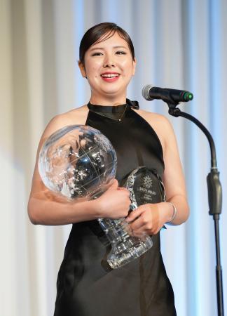 三木つばきが２度目の最優秀選手　全日本スキー連盟表彰式