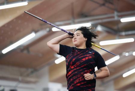 　セイコー・ゴールデングランプリの前日練習に臨む女子やり投げの北口榛花＝国立競技場（代表撮影）