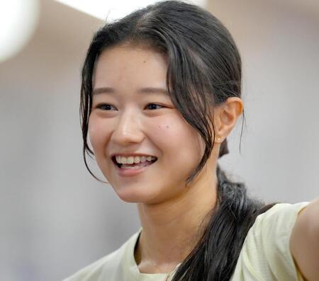 　笑顔を見せる田中佑美（代表撮影）