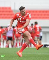 　後半、ゴールを決める神戸のブリン・ガットランド（撮影・石井剣太郎）