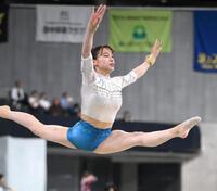 　杉原愛子のゆかの演技（撮影・堀内翔）