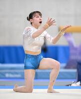 　杉原愛子のゆかの演技（撮影・堀内翔）