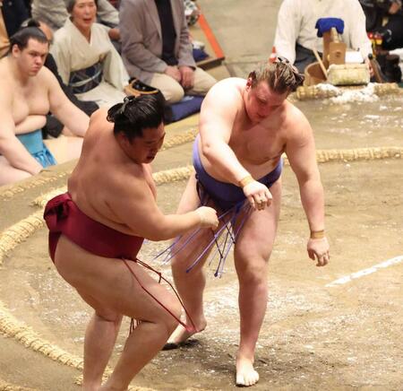 安青錦が１敗堅守　相撲巧者の遠藤を圧倒　同体格の名力士を動画で研究「まだしょっぱいですね」