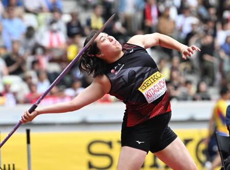 　女子やり投げで６４メートル１６を投げ、優勝した北口榛花