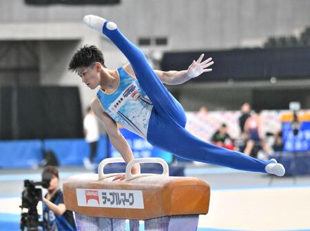　橋本大輝のあん馬の演技（撮影・堀内翔）