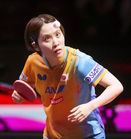 　女子シングルス１回戦でプレーする平野美宇（共同）