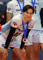 　３位で銅メダルを獲得したサントリー・高橋藍（撮影・石湯恒介）