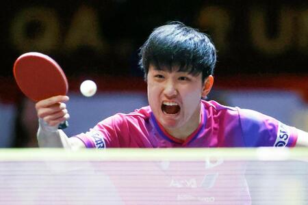 　男子シングルス２回戦を突破した張本智和（共同）