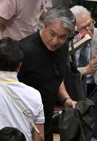 　観戦に訪れた五十嵐亮太氏（撮影・持木克友）