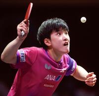 　男子シングルス２回戦を突破した張本智和（共同）