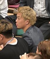 　観戦する太田忍