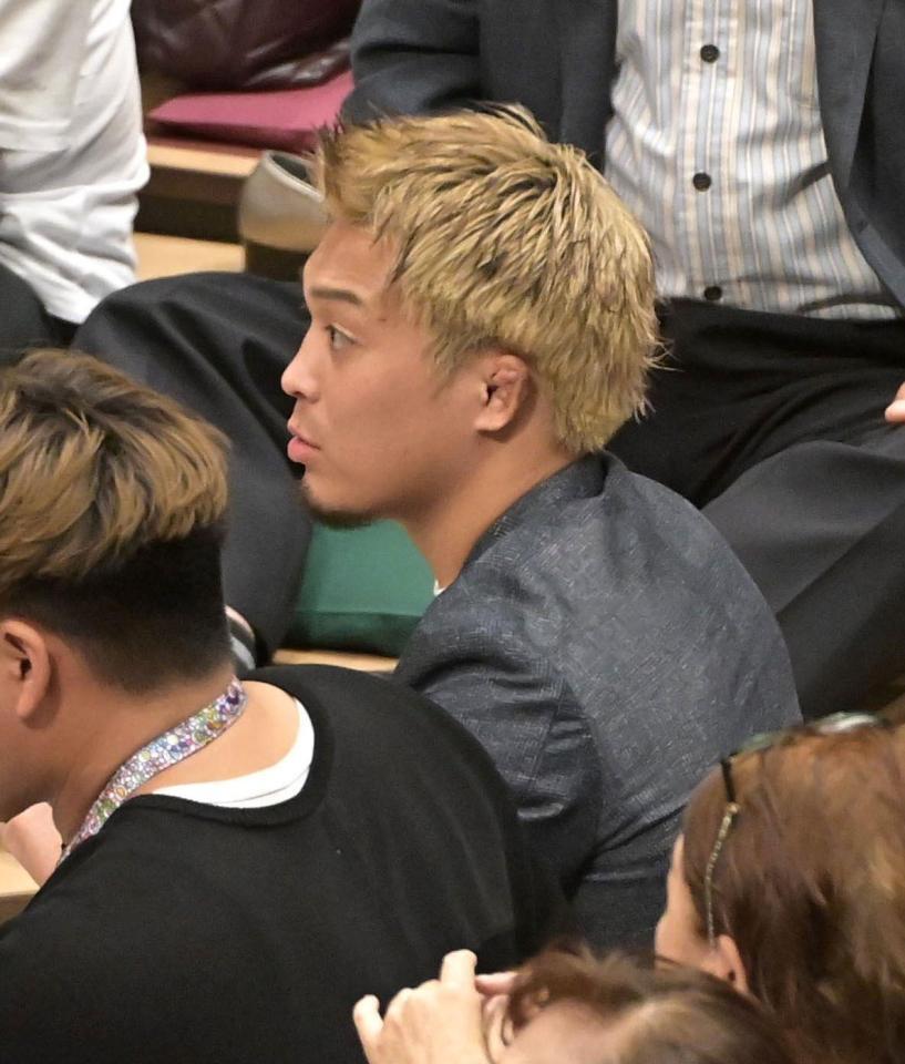 　観戦する太田忍