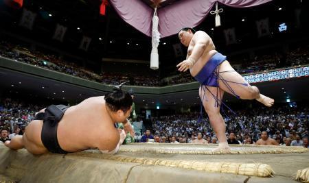 大の里、優勝同点が確定　横審内規満たす、Ｖ２目前