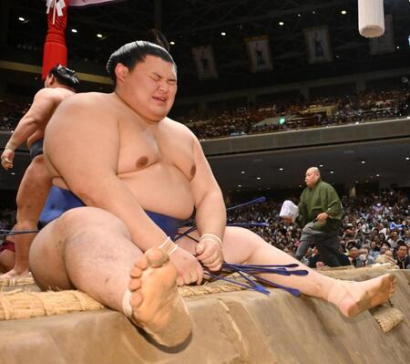 　豊昇龍に上手ひねりで敗れた大の里