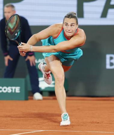 テニスの全仏オープンが開幕　第１シードのサバレンカ２回戦へ