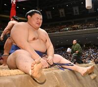 　豊昇龍に上手ひねりで敗れた大の里