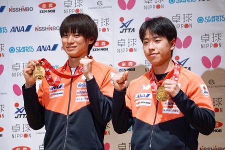 優勝の戸上隼輔「次は五輪の金」　世界卓球日本代表が会見