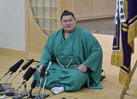 　優勝の喜びを語る大の里（撮影・持木克友）