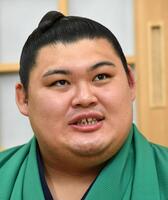 　現在の心境を語る大の里（撮影・佐藤厚）