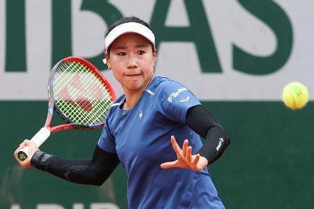 全仏テニス、日比野菜緒２回戦へ　内島萌夏にストレート勝ち