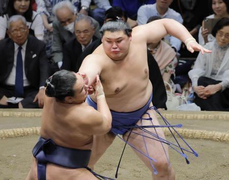 大相撲に「大豊時代」到来するか