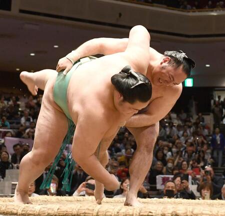 【写真】超いい笑顔！引退相撲を最高の形で締めくくった琴恵光