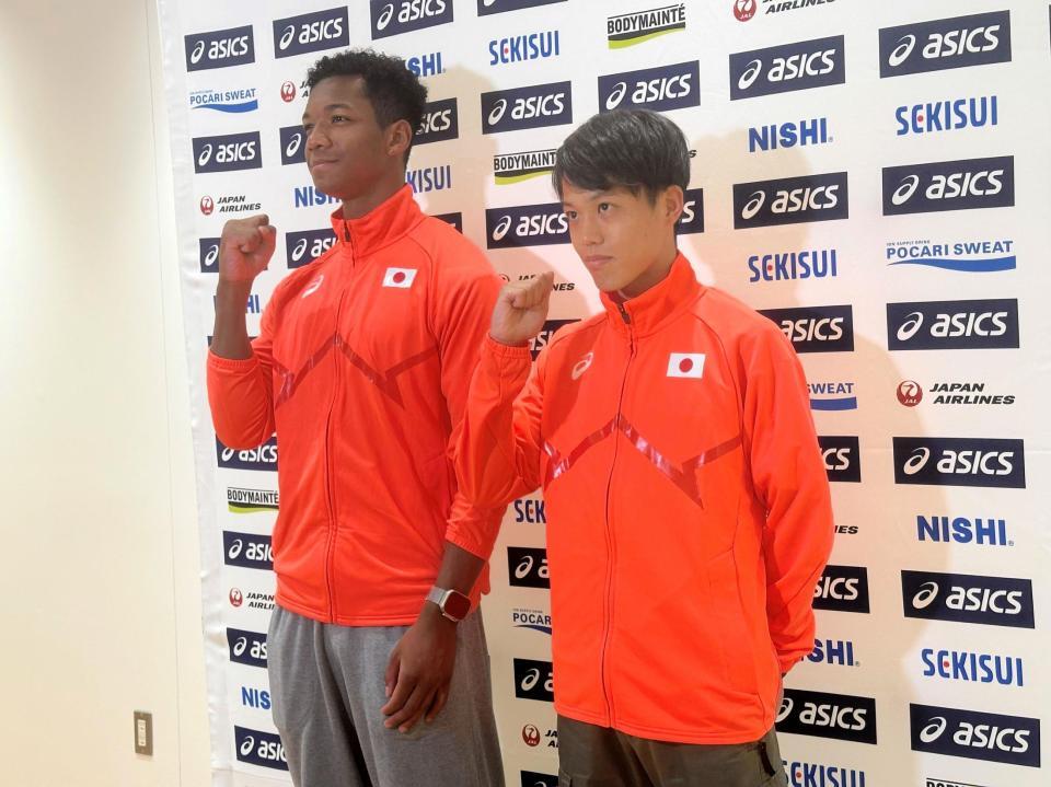 　アジア選手権から帰国した村竹ラシッド（左）と森凪也