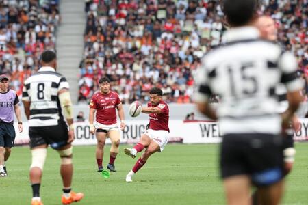 　後半、ゴールを決めるＢＬ東京のリッチー・モウンガ（撮影・佐々木彰尚）