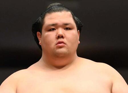 【写真】阿武咲の断髪式にＢＤ出演俳優が登場　主役と夫人との３ショット