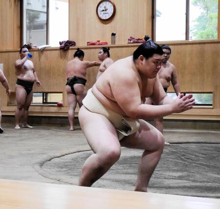 大の里　長嶋茂雄さん死去に「伝説的なすごい方」