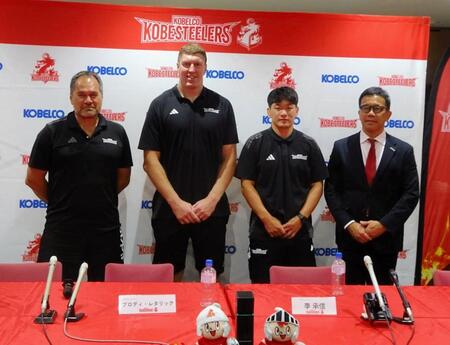 ラクビーリーグワン神戸、震災節目のシーズンを総括　最高成績３位　レニーＨＣ「選手、スタッフ全員が努力した結果」