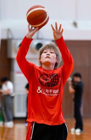 　前日練習で調整する高田＝名古屋市内