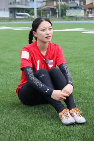 　取材に応じる日本代表の上松あかり