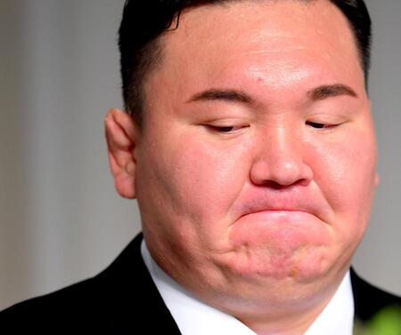 　日本相撲協会を退職し、会見で無念さをにじませる白鵬翔氏（撮影・伊藤笙子）