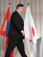 　会見場に登壇した白鵬翔氏（撮影・伊藤笙子）