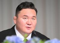 　日本相撲協会を退職し、今後について語る白鵬翔氏（撮影・伊藤笙子）