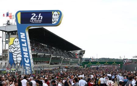 ルマン２４時間がスタート　トヨタ勢は平川亮、小林可夢偉