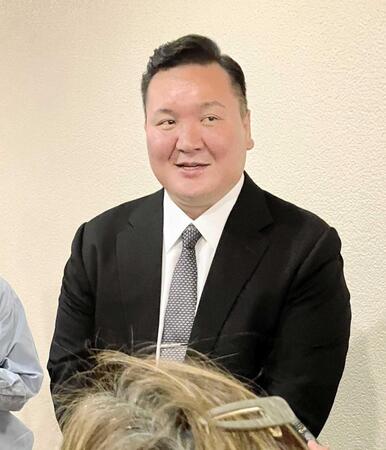 【写真】本田圭佑と２ショの白鵬氏　新会社設立＆社長就任　世界相撲ＧＳ構想へ一歩前進