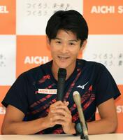 　意気込みを語る丸尾知司