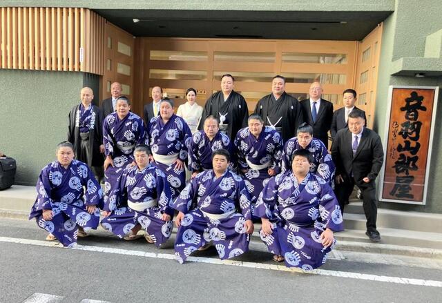 大相撲 音羽山部屋が部屋開き 元横綱鶴竜の音羽山親方「愛される、尊敬