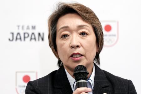 　ＪＯＣの新会長に選出され、記者会見する橋本聖子参院議員＝２６日午後、東京都新宿区