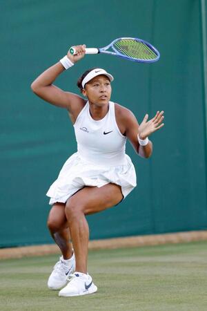 　女子シングルス１回戦でプレーする大坂なおみ（共同）