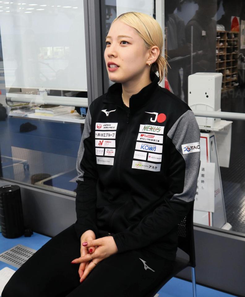 　取材に応じた江村美咲