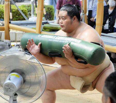 大相撲名古屋場所の稽古場にエアコン導入増える　屋外の土俵使う大関琴桜が持論語る