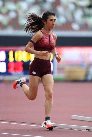 　練習する田中希実（代表撮影）