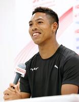 　記者会見するサニブラウン・ハキーム（代表撮影）