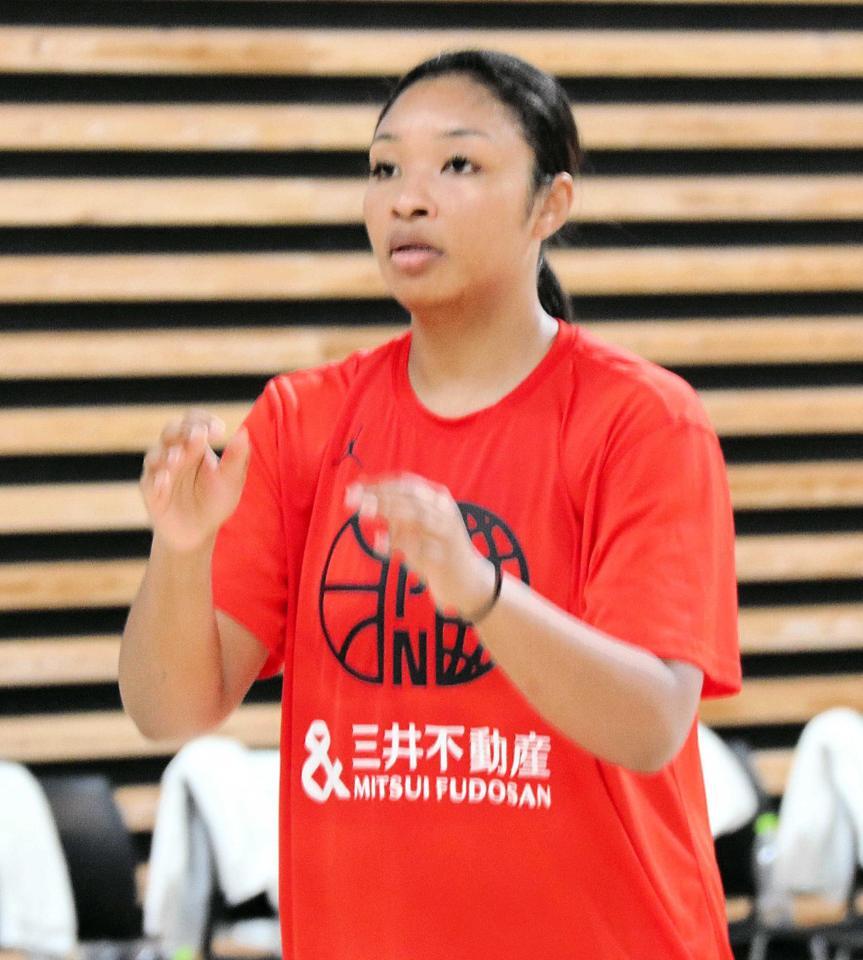 　強化試合へ向け調整するオコエ桃仁花