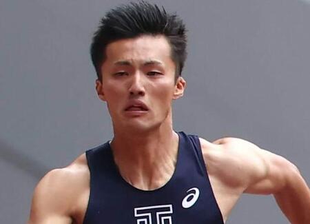 【写真】まさかのフライングに呆然 両肩を落とし、うつろな表情で立ち尽くす柳田大輝