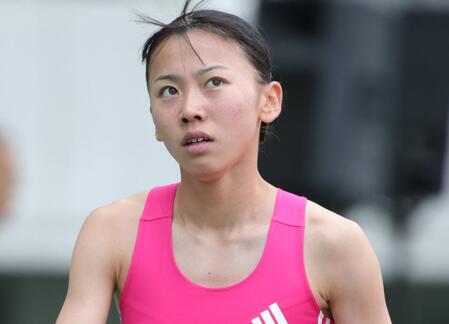 日本記録保持者・久保凛が全体１位で決勝へ　２分２秒５６で３組１着で予選突破　２連覇懸かる決勝、世界選手権参加標準突破狙う